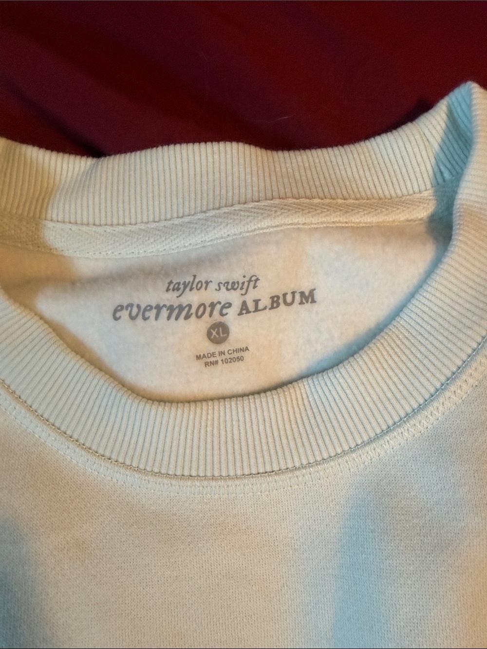 Official Taylor Swift Evermore crew neck sweatshirt size XL NEW - Picture 2 of 4